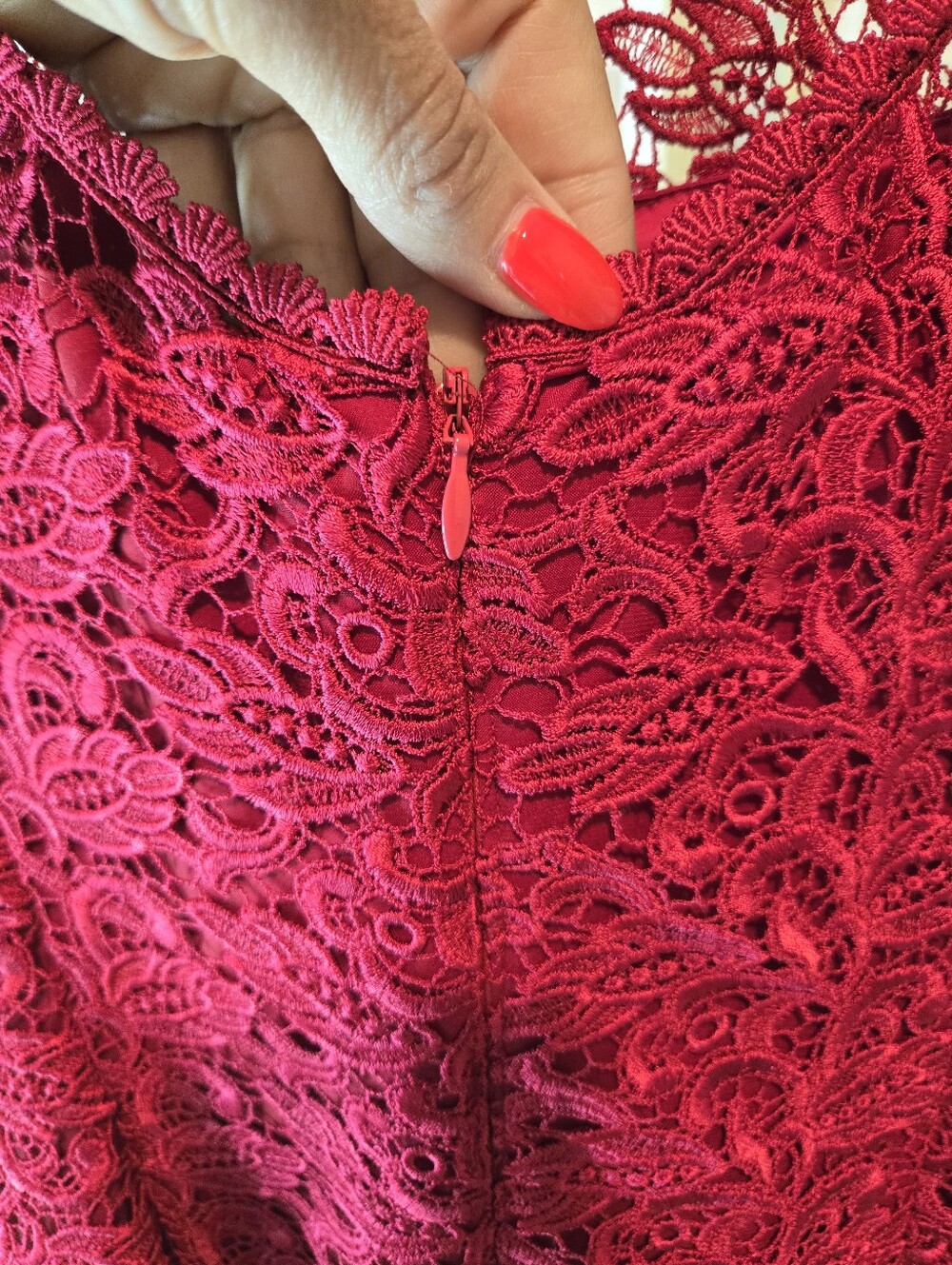 🔥NWT WHBM Gorgeous Red/Fuchsia Lace Midi Dress - Picture 8 of 16